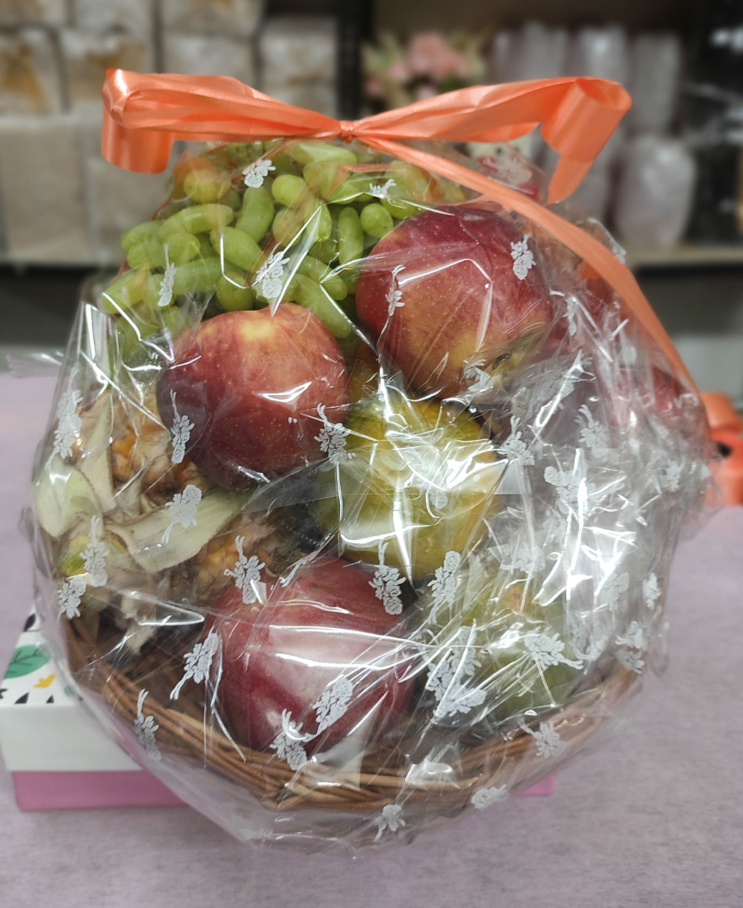 Trivandrum Tropic Treat – Tropical Fresh Fruit Box 5 Kg