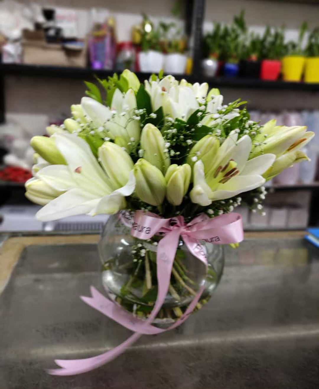 10 White Lilies Glass Vase